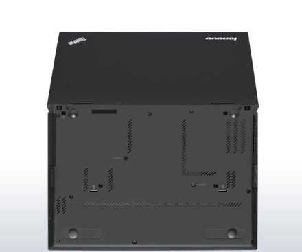 Lenovo ThinkPad X1 - multe şuruburi blochează accesul