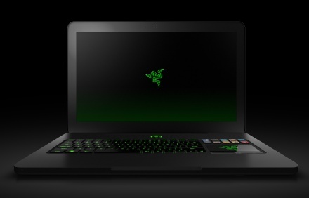 Razer Blade - cu ecran de 17.3"