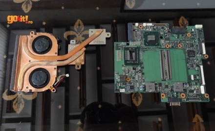 Sony VAIO Z - placa de bază şi sistemul de răcire