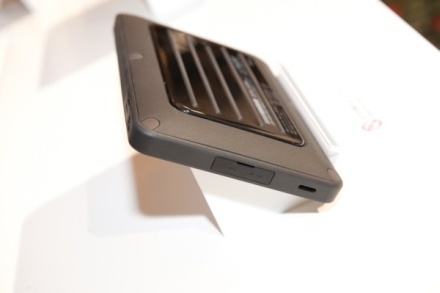 Asus TOUGH ar putea prefigura un nou model Eee Tab Asus TOUGH ar putea prefigura un nou model Eee Tab