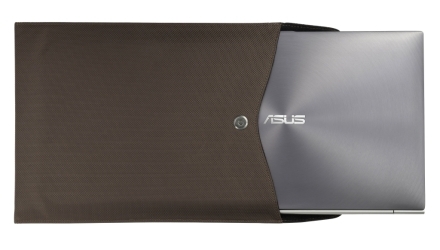 Asus Zenbook UX21 - husa inclusă în pachet