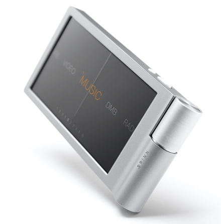 iRiver SPINN - un PMP cu ecran OLED de 3.3 iRiver SPINN - un PMP cu ecran OLED de 3.3