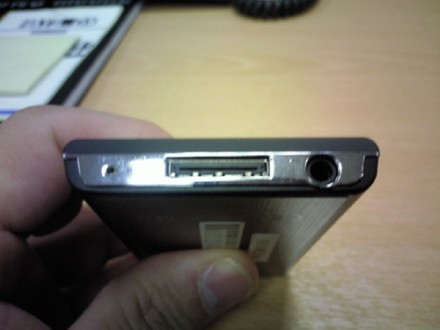 Samsung P3 cu carcasa din aluminiu Samsung P3 cu carcasa din aluminiu