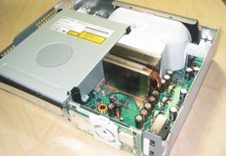 Consola Xbox 360 desfăcută