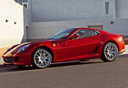 Ferrari 599 GTB - bolidul care sta la baza lui Autovolantor Ferrari 599 GTB - bolidul care sta la baza lui Autovolantor
