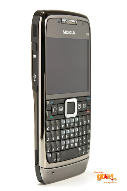 Nokia E71