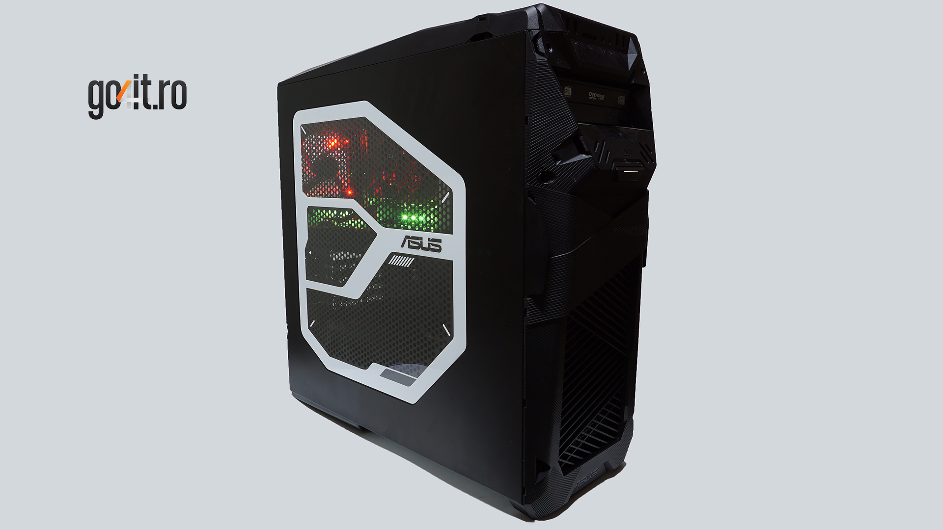 ASUS ROG GD30CI
