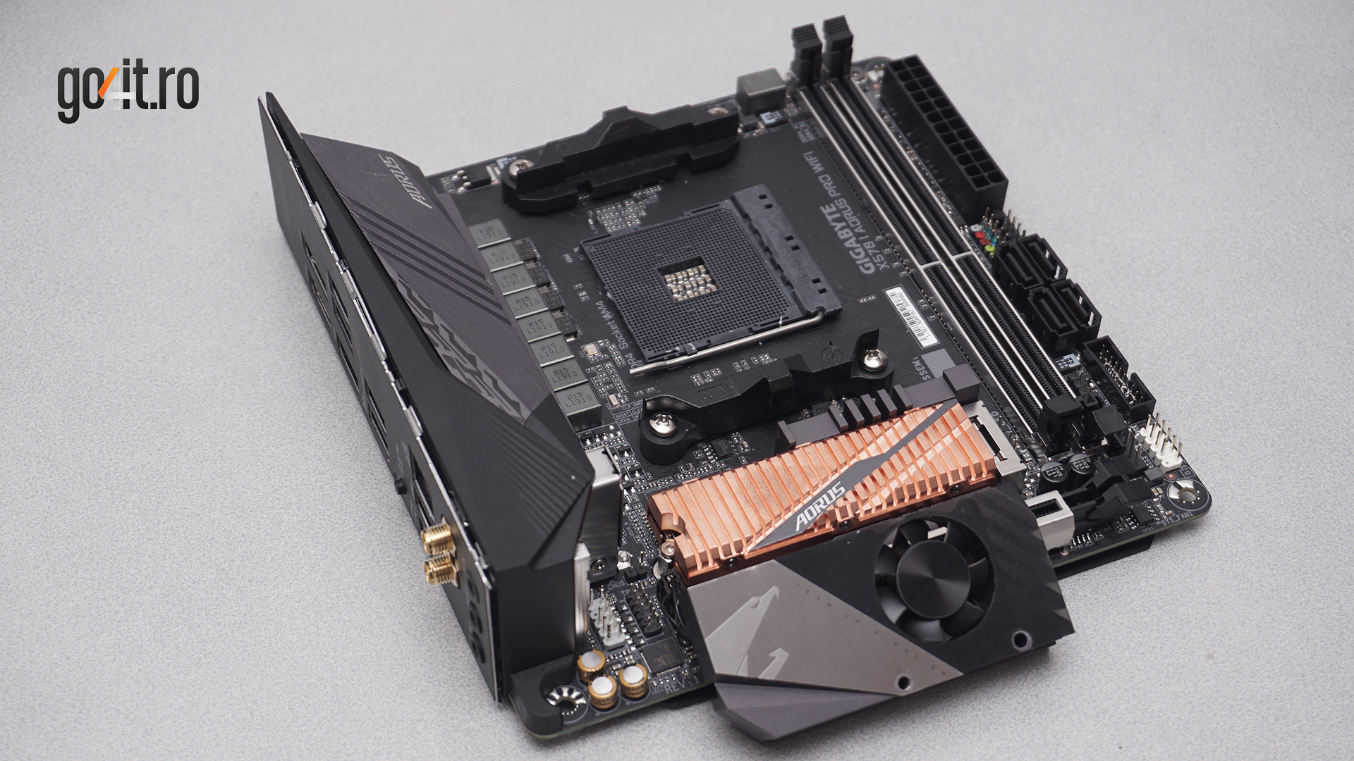 Asamblare sistem AMD