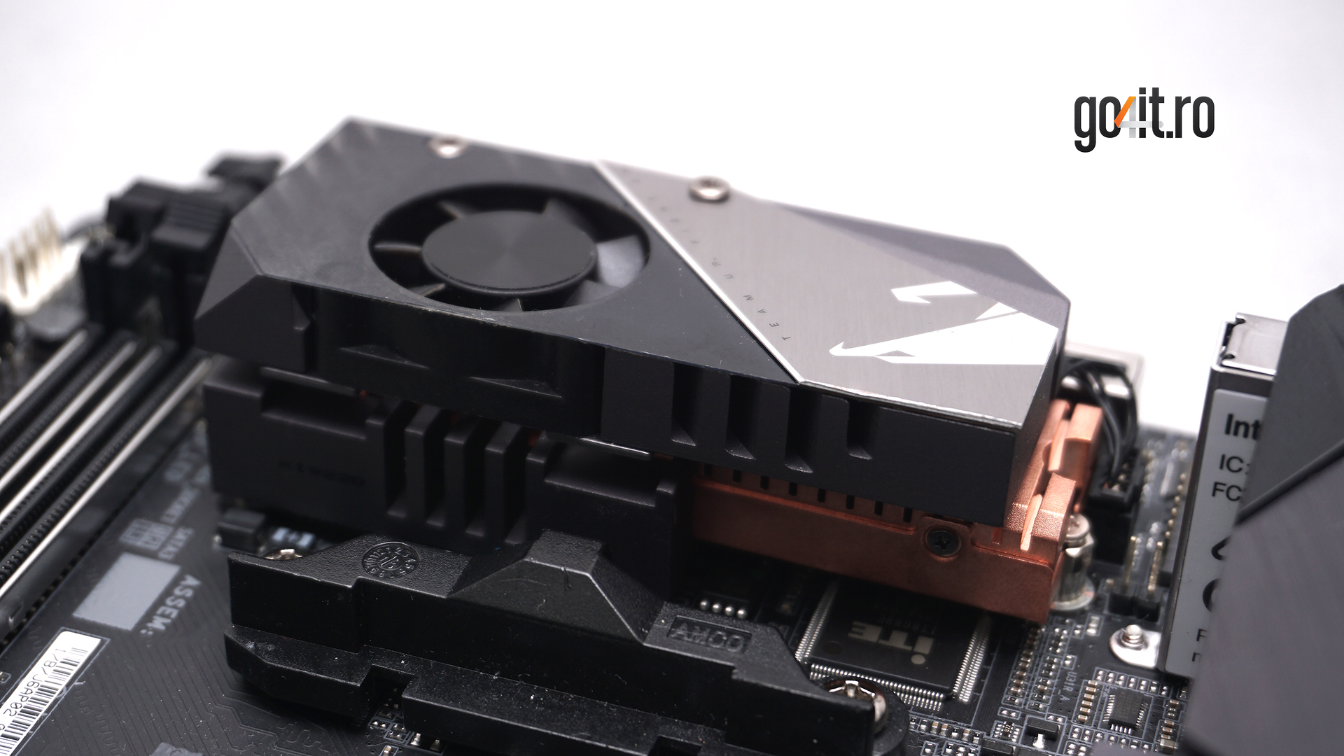 Asamblare sistem AMD