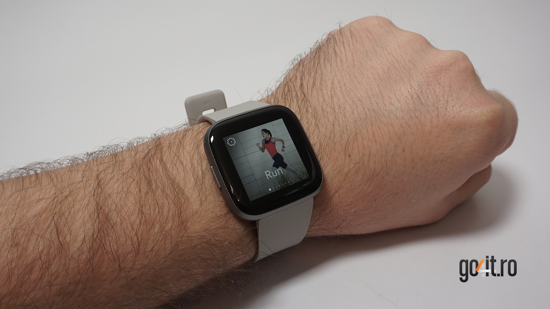 Fitbit Versa 2